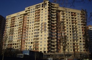 Жилой дом на Октябрьском пр-те