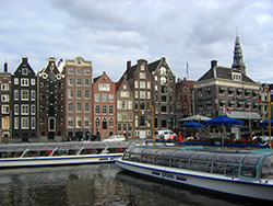 Прогулки по каналам в Амстердаме