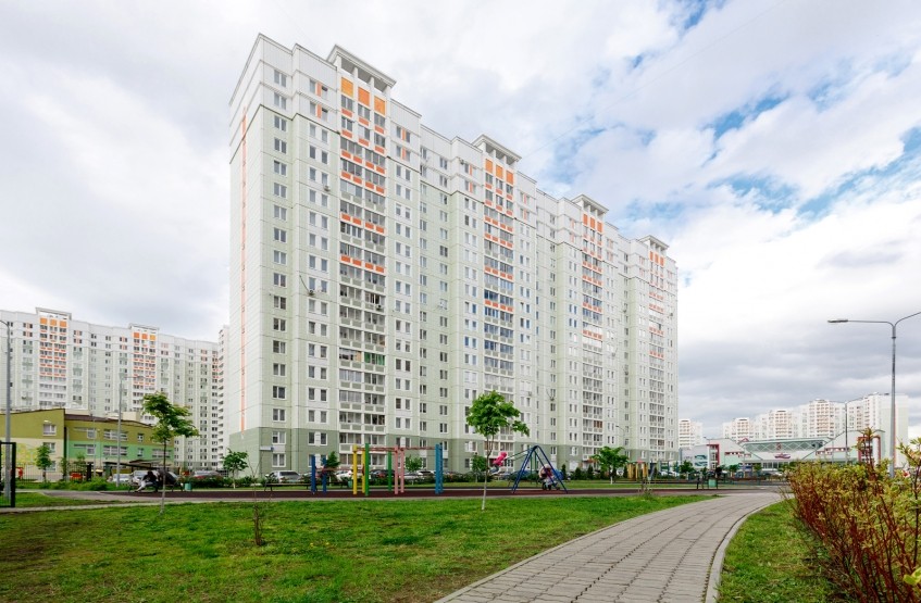 Мкр Центральный в Железнодорожном. Московская обл., Железнодорожный, Маяковского ул./ Рождественская ул.
