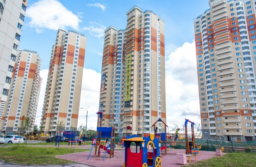 Мкр Прибрежный в Красногорске. Московская обл., Красногорск, Павшинская пойма мкр., Красногорский б-р