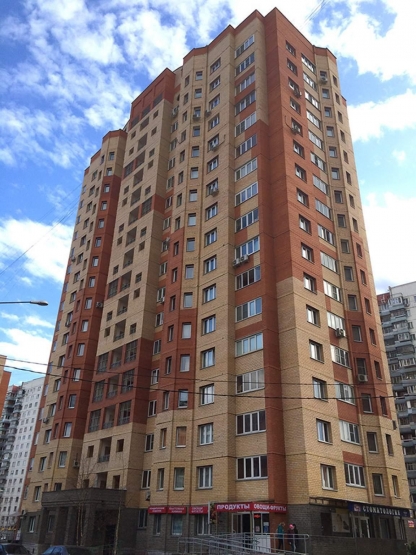 Жилые дома на проспекте Мельникова. Московская обл., Химки, Мельникова пр-т, 16, 18