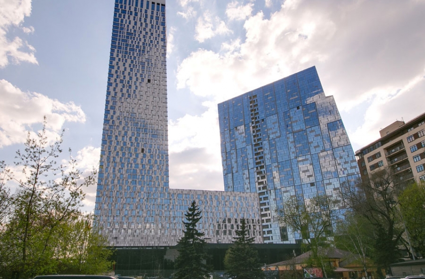 ЖК Дом на Мосфильмовской. Москва, Мосфильмовская ул., 8