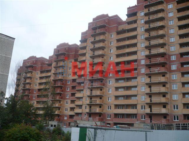Мкр Красная Поляна. Московская обл., Лобня, Красная Поляна мкр., Спортивная ул.