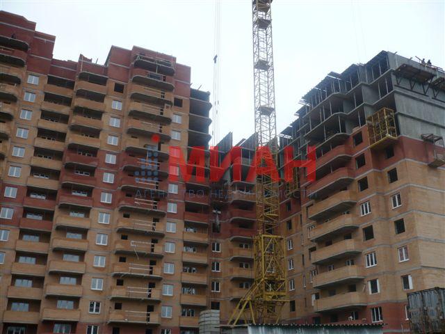 Мкр Красная Поляна. Московская обл., Лобня, Красная Поляна мкр., Спортивная ул.