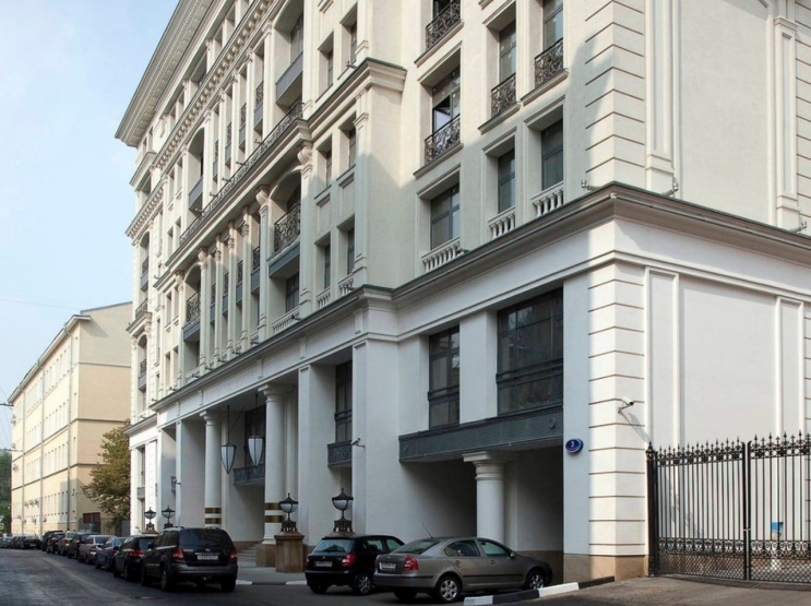 Жилой дом на Покровском бульваре. Москва, Казарменный пер., 3