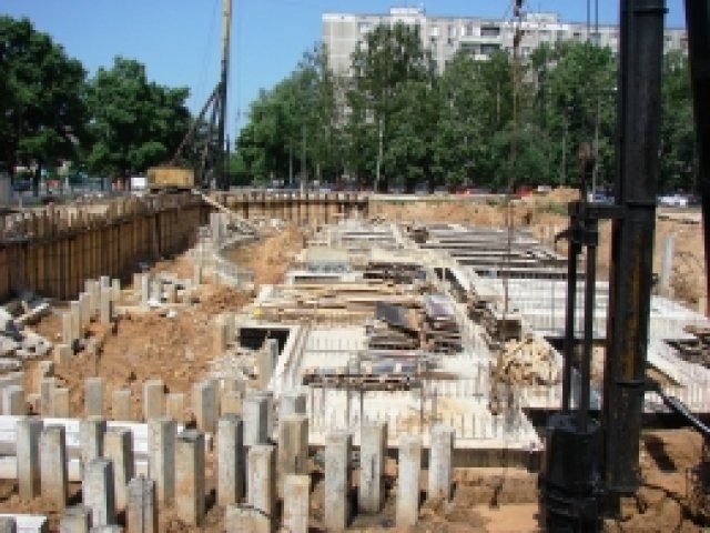 Жилой дом ул. Миклухо-Маклая, 33 . Москва, Миклухо-Маклая ул., 33