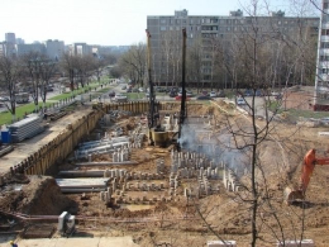 Жилой дом ул. Миклухо-Маклая, 33 . Москва, Миклухо-Маклая ул., 33