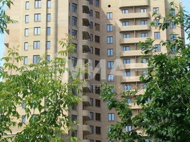 Жилой дом на Малыгина, 12. Москва, Малыгина ул., 12